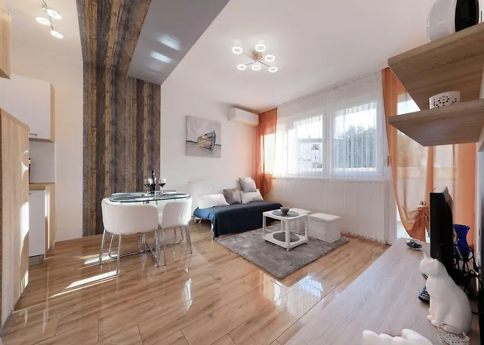 Angelica アパート ザダル